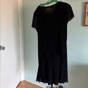 Donna Ricco top and skirt set